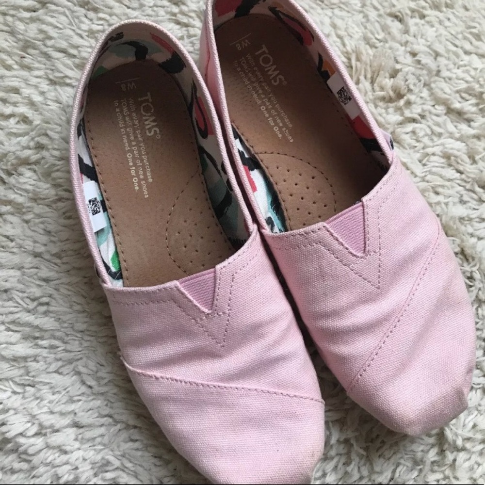 Light Pink Canvas Toms
